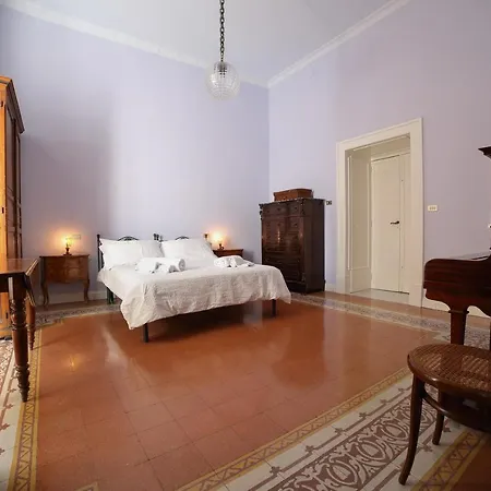 Conservatorio 16 Scarlatti Matrimoniale Con Bagno Privato Nel Centro Storico בית אירוח *