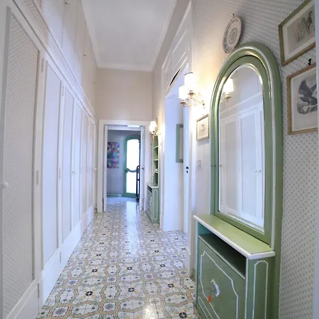 בית אירוח Conservatorio 16 Scarlatti Matrimoniale Con Bagno Privato Nel Centro Storico נאפולי